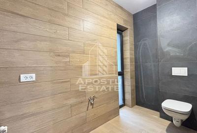 Casa individuala in zona Buziasului, carport - 4