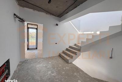 Casă cu 4 camere cu Teren 214 Mp în Palazu Mare - 15