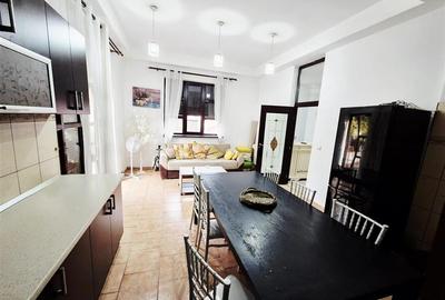 Casa tip duplex spatioasa cu garaj - 10