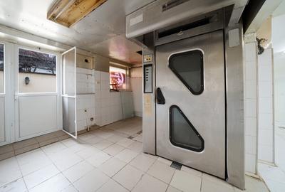 Casă individuală cu 10 camere cu Canalizare în Eroii Revoluției - 12