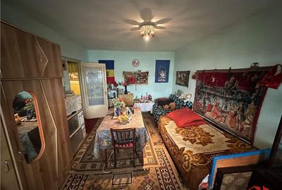 Apartament cu 4 camere decomandat în Central - 2