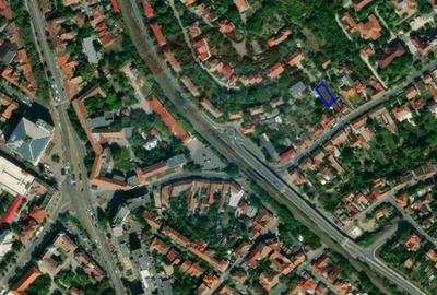 Teren de 340 mp, în Central