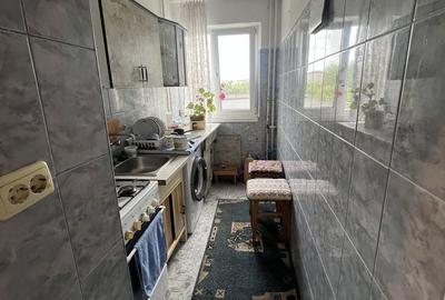 Apartament cu 3 camere semidecomandat în Calea București - 4