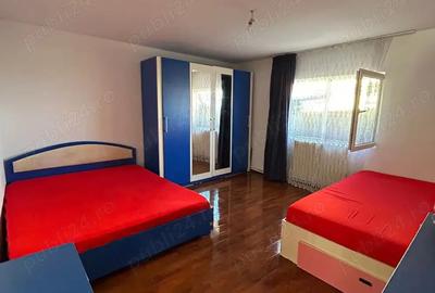 Inchiriez dormitoare pe timp de vara casa la curte 150 de lei pe zi un dormitor - 4