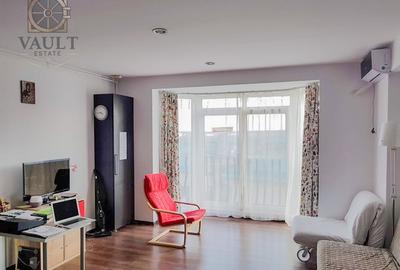 Apartament cu 3 camere semidecomandat, mobilat în Ștefăneștii de Jos