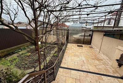 Casă individuală cu 4 camere cu Canalizare în Central - 32