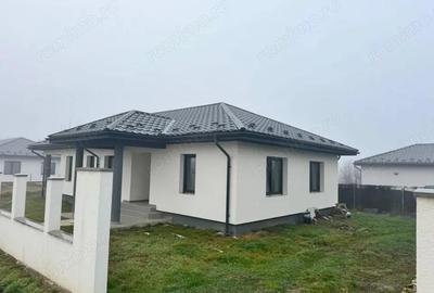 Casa individuala de vanzare 131 mp construi?i, teren 6 ari - 3