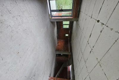 Casă cu 5 camere cu Teren 1067 Mp în Central - 7