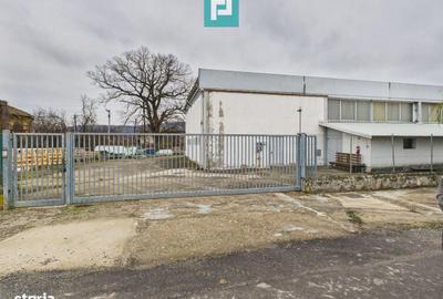 Spațiu comercial, de 1,800 mp, în Central - 1