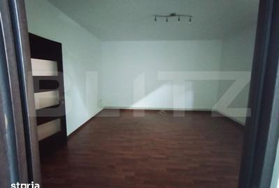 Spațiu comercial, de 100 mp, în Central - 6