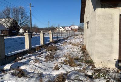 Casă cu 5 camere cu Teren 1390 Mp în Vicovu de Sus - 9