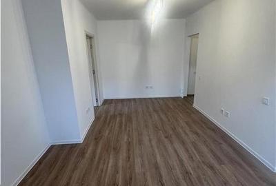 Apartament cu 2 camere semidecomandat în 13 Decembrie - 1