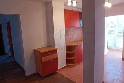 DOROBANTI - 3 CAM - DECOMANDAT - RENOVAT - CENTRALA - A/C - ZONA EXCELENTA - 3