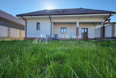 Casa de vanzare in Valu lui Traian