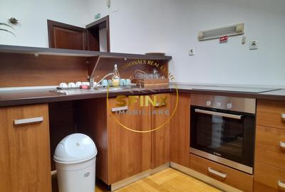 Birou, de 97 mp, în P-ța Victoriei - 5