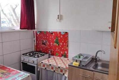 Garsonieră decomandată în Central - 2
