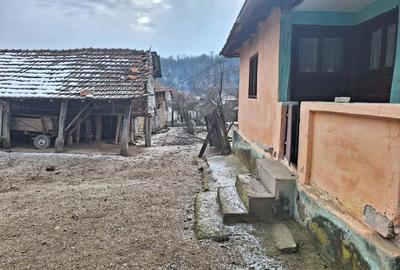 Casă cu 4 camere în Central - 13