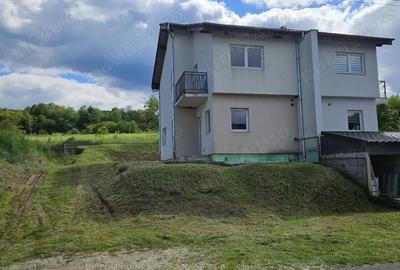 Casă cu 3 camere cu Teren 378 Mp în Gilău - 8