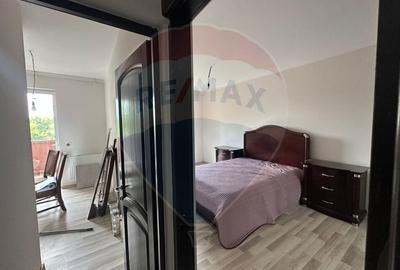 Apartament cu 5 camere de vanzare in zona Sasar - 6