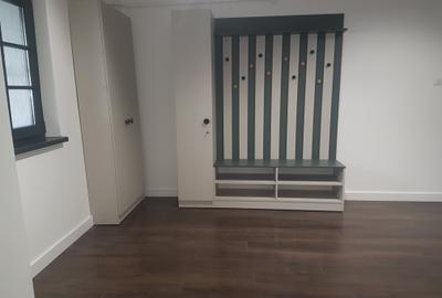 Spatiu central la bulevard, 70mp, toate utilitatile, grup sanitar, ideal birouri - 2