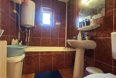 Apartament cu 2 camere decomandat în E3 - 5