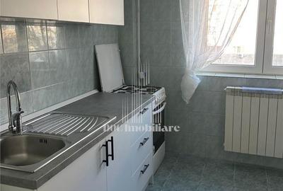 Apartament cu 2 camere semidecomandat, mobilat în Polonă - 1