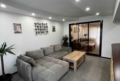 Apartament cu 3 camere decomandat în Ultracentral