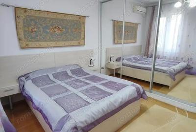 Apartament cu 3 camere decomandat în Dristor