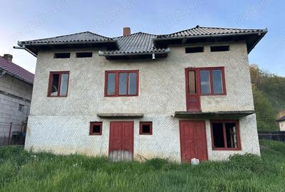 Casă cu 3 camere în Săliște - 1