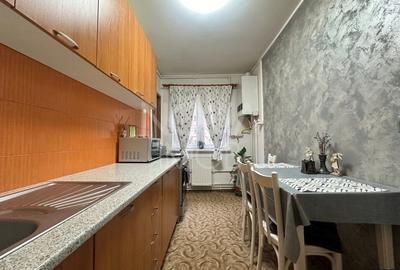 Apartament 3 camere, decomandat - Str. Semaforului - 4