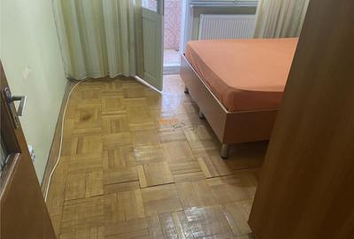 Apartament 3 camere , zona Inspectoratul Scolar , et 2/3 , d - 2