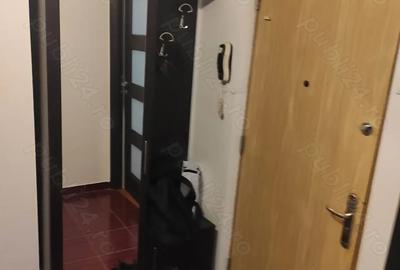 Caut colega de apartament Caut colega de apartament - 2