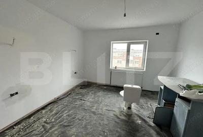 Apartament cu 3 camere decomandat în 1 Mai - 8