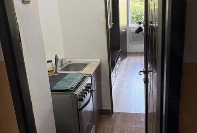 Garsonieră nedecomandată în Războieni - 1
