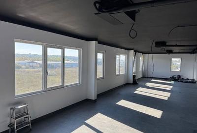 Spațiu comercial, de 1,750 mp, în Central - 7