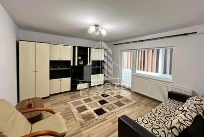 Apartament cu 3 camere decomandat în 6 Vânători