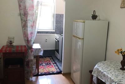Garsonieră decomandată în Central - 4