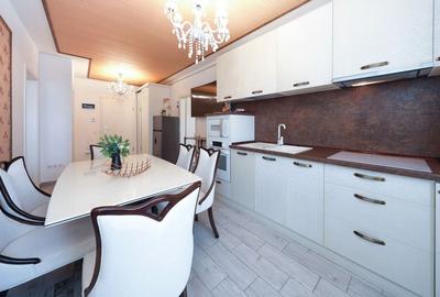 Apartament cu 2 camere semidecomandat, mobilat în Bartolomeu