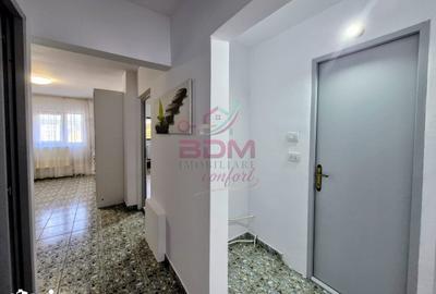 Apartament cu 3 camere decomandat în Micro 1 - 7