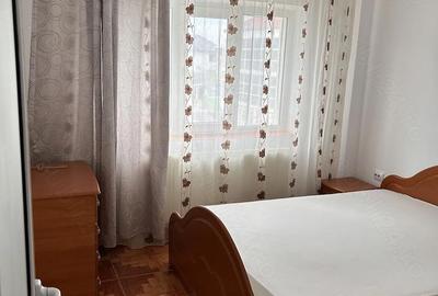 Apartament cu 3 camere decomandat în Traian - 4