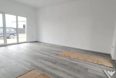 Casă cu 4 camere cu Canalizare în Tărlungeni - 5