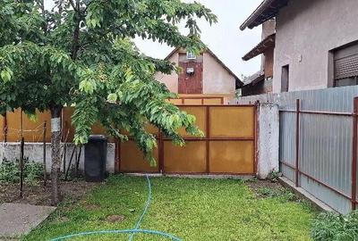Casă cu 4 camere cu Teren 718 Mp în Pesac - 1