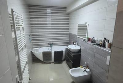 Apartament cu 3 camere decomandat în Exterior Sud - 13