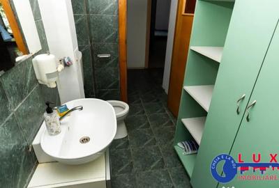 Spațiu comercial, de 57 mp, în Central - 9