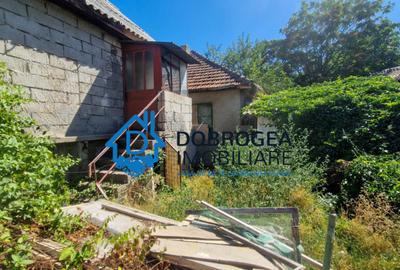 ZONA CENTRALA- CASA BATRANEASCA, TEREN 490 MP, DESCHIDERE 2 - 3