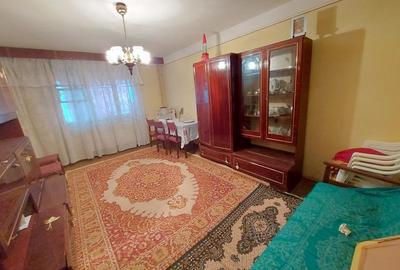 Apartament cu 3 camere decomandat în Orizont - 2