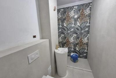 Apartament 3 camere, 100 mp, Centru, Nou Amenajat, Etaj 5/8 Apartament 3 camere, 100 mp, Centru, Nou Amenajat, Etaj 5/8 - 10