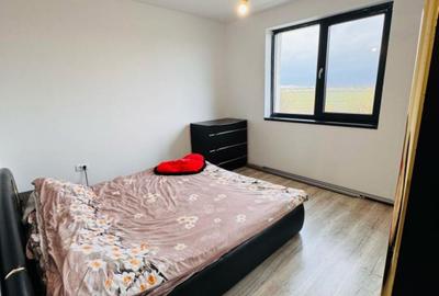 Casă cu 3 camere cu Teren 350 Mp în Central - 1