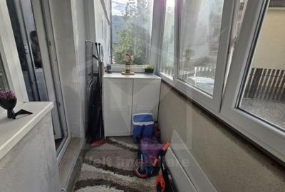 Apartament cu 3 camere, mobilat în Bulgaria