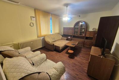 Garsonieră decomandată, mobilată în Brâncoveanu